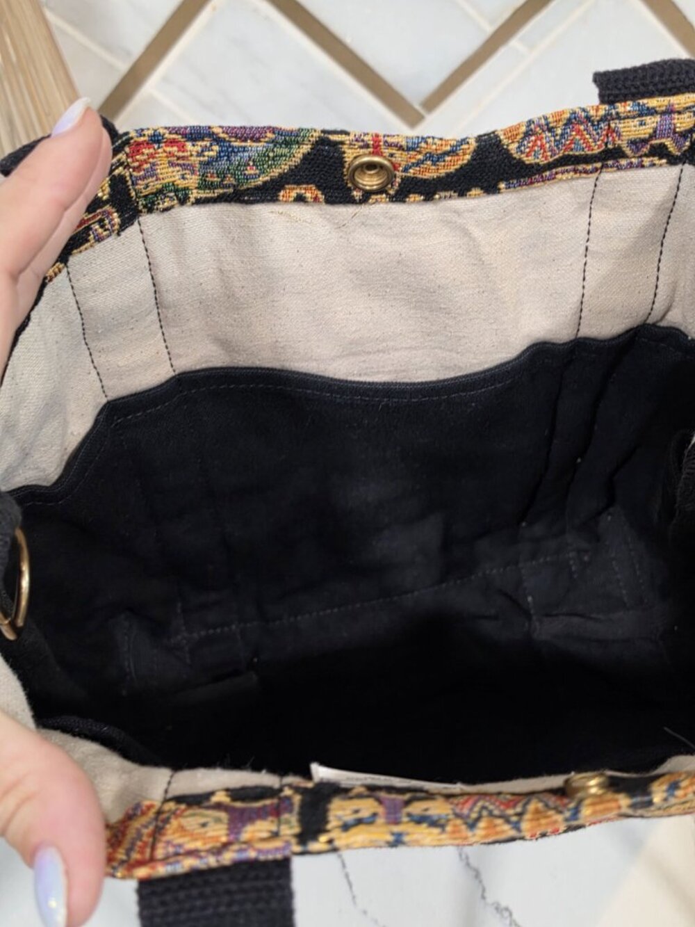Cedar Key Cat Tapestry Canvas Tote Bag With Black Straps & Interior Pocket - Picture 5 of 10